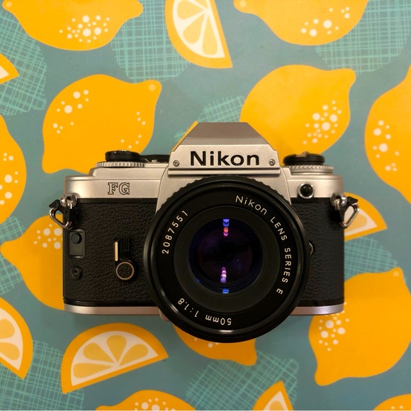 Nikon FG - Picture 3 of 11